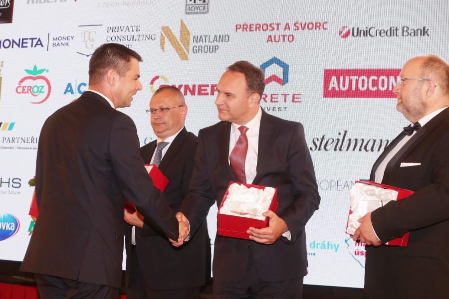 https://eph-assets.fra1.cdn.digitaloceanspaces.com/test/images/czechtop100_1.jpg