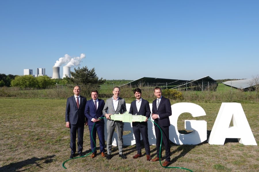 https://eph-assets.fra1.cdn.digitaloceanspaces.com/test/images/eroeffnung_pv_boxberg_dsc06163.jpg